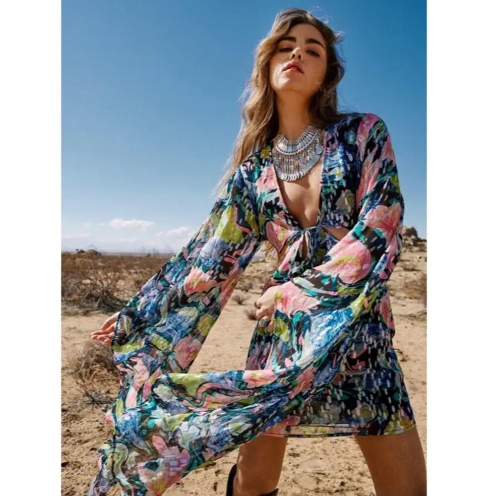 NastyGal Floral Metallic Flare Sleeve Mini Dress Size 4 NWT Festival Western